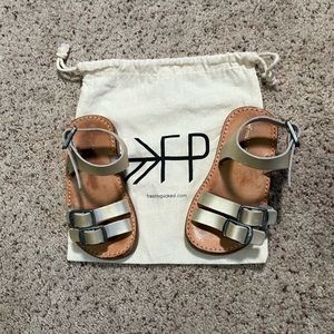 Toddler Girl’s Freshly Picked Gold Rockaway Sandals - Size 5
